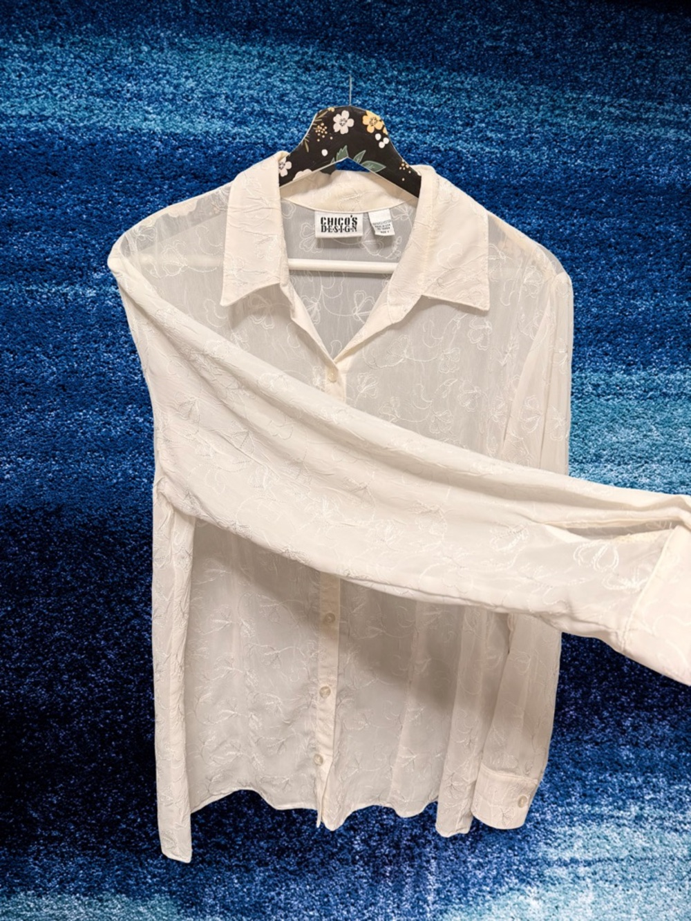 Chico's Design Vintage White Sheer Floral Embroidered Button Down Blouse Size M - Picture 4 of 7
